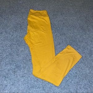 LuLaRoe one size leggings, good condition